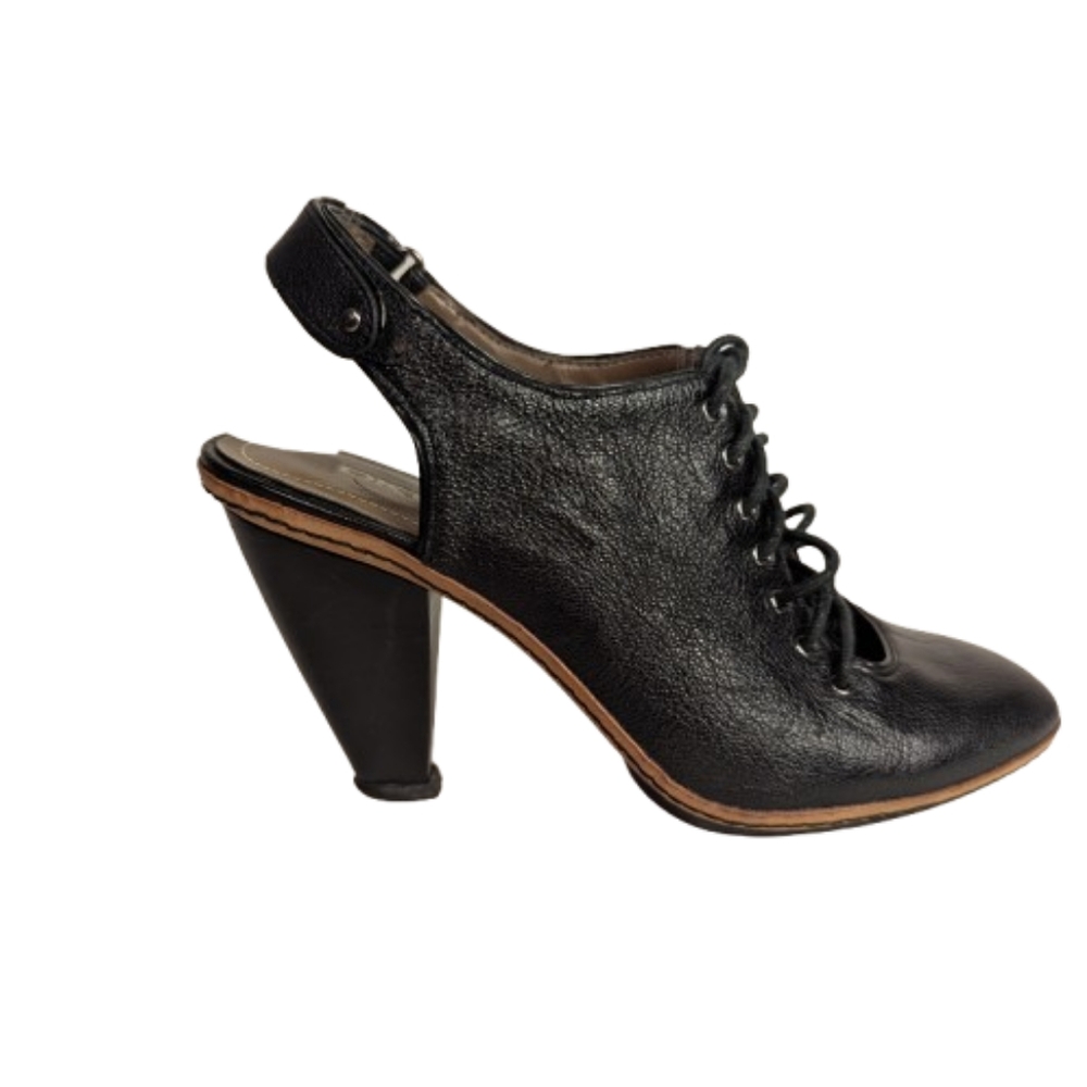 LIKE NEW DKNY Courtney Lace Up Sling Back Heel Size 7